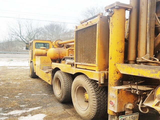 1980 Ingersoll-Rand T4W Drill Rig